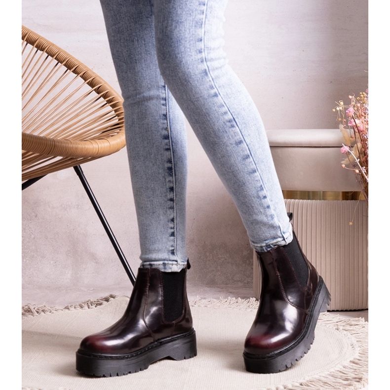 Lessayan viininpunaiset alustasaappaat punainen 1