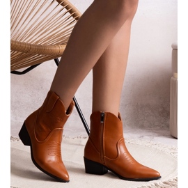 Madian ruskeat korkeakorkoiset cowboysaappaat 1