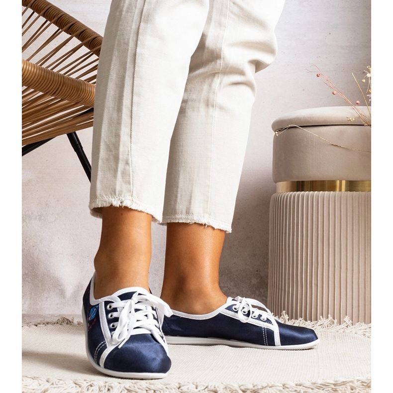 Woodstock naisten tummansiniset lenkkarit sininen 1