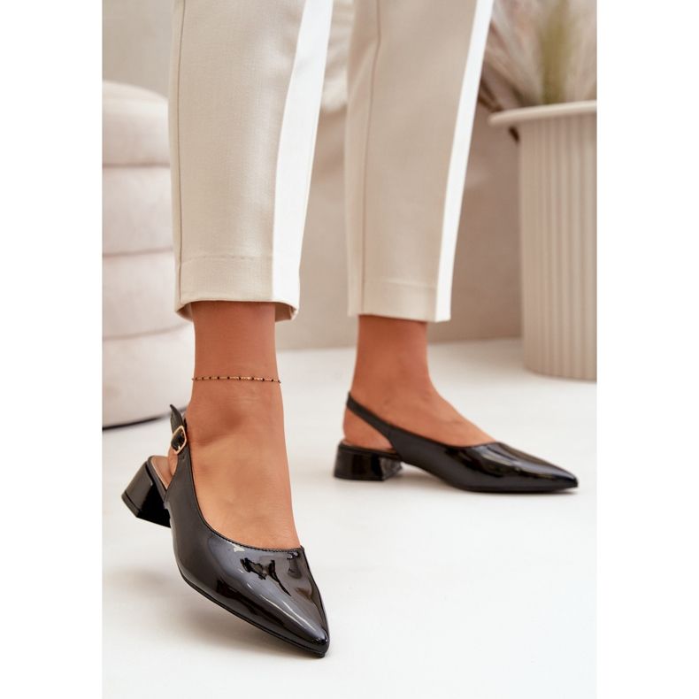 Patenttimusta Anarinne matalakorkoiset balettitassut, joissa terävät varpaat 2