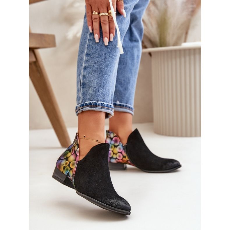 Maciejka nahkaiset nilkkurit leikkauksilla 04091-77 musta 2