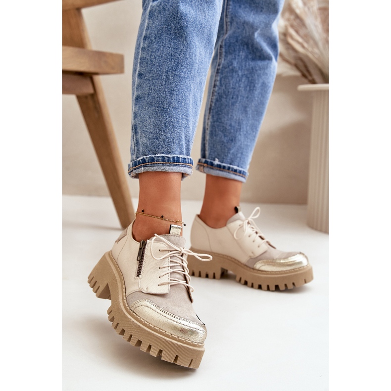 Naisten kengät luonnonnahasta beige Maciejka 06177-04 2