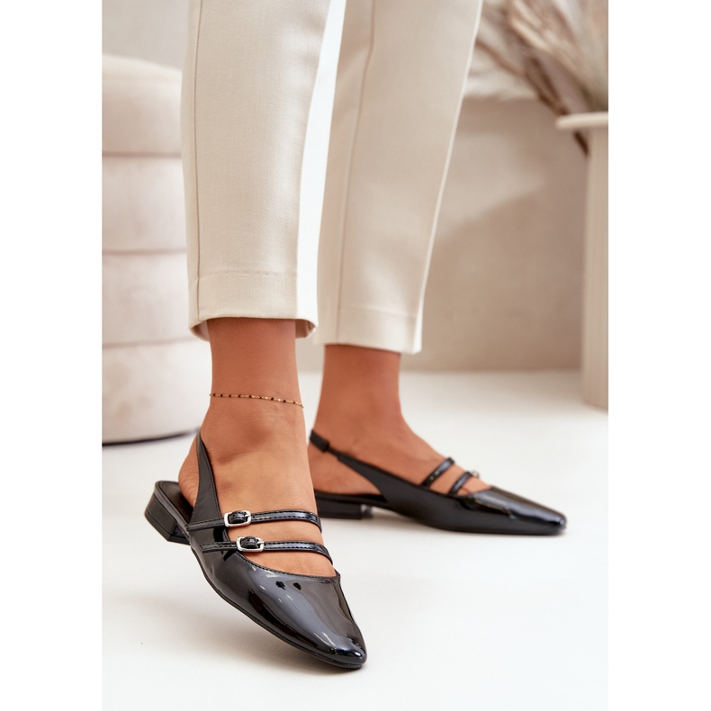 Kiiltonahkaiset balettikorkeat olkaimet, musta Bialettia 2