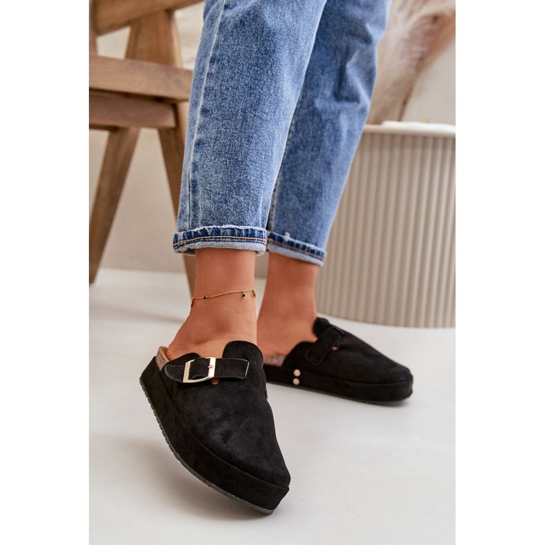 Naisten alustakengät, joissa kultainen solki, musta Terilaina 2