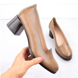 Naisten beigenväriset korkokengät Potocki 12545 1