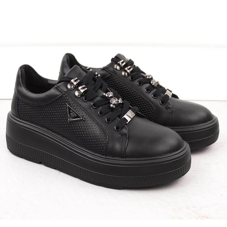 Mustat nahkaiset naisten kengät alustalla Filippo DP6382 2