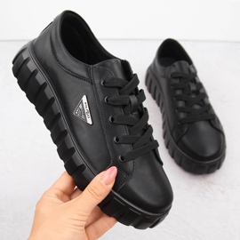 Mustat nahkaiset naisten kengät alustalla Filippo DP4670 1