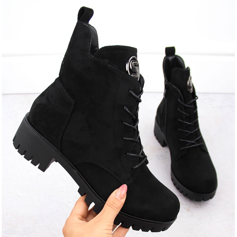 M. DASZYŃSKI Mokkasaappaat korkealla kantapäällä ja alustalla, eristetty musta M.Daszyński MR1813-38 1