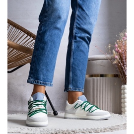 Aucoinin harmaat tennarit vihreillä nauhoilla valkoinen 1