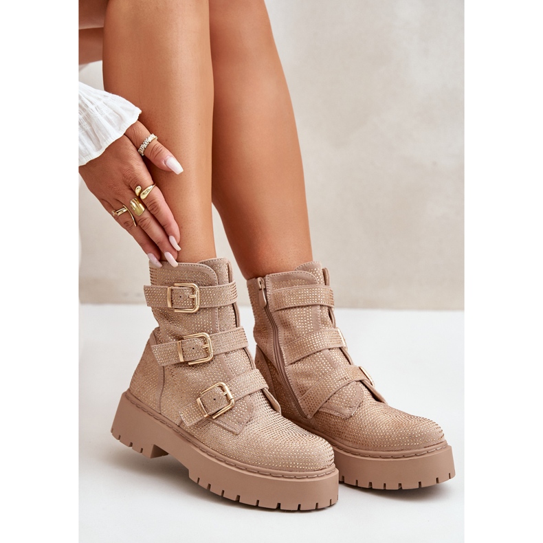 Eristetyt naisten nilkkurit beigellä kakkukoristeella 2