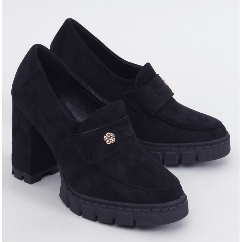 Lains Mustat korkokengät ja alustaloaferit 1