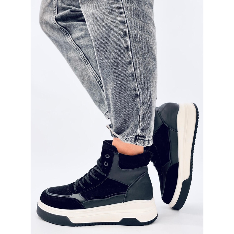 Riess Mustat korkeat lenkkarit 2