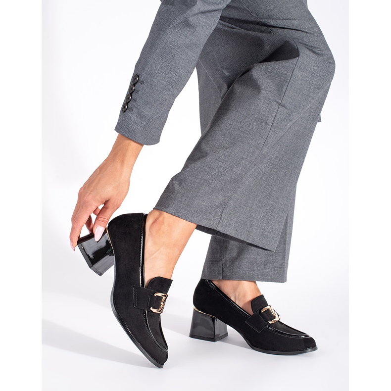 Naisten mokkanahkaiset kengät, joissa paksu kantapää musta 1