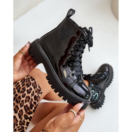 Naisten kiiltonahkaiset nilkkurit, joissa vetoketju ja koristeellinen sydän, musta Obeena 2