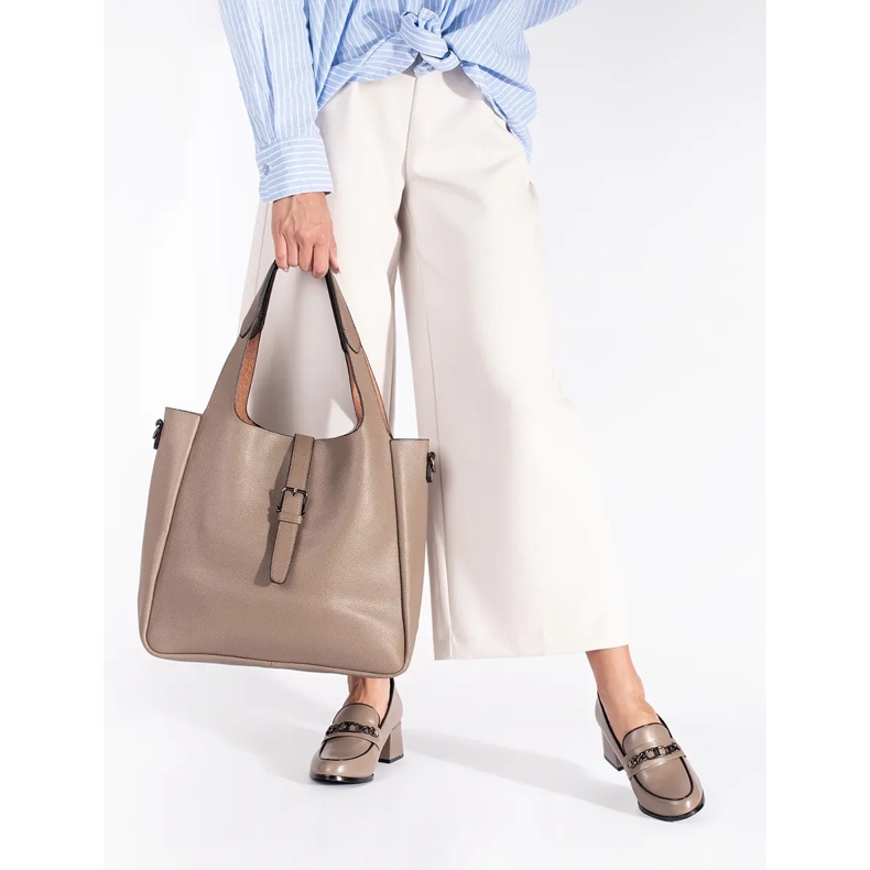 Naisten beigenväriset korkokengät 2