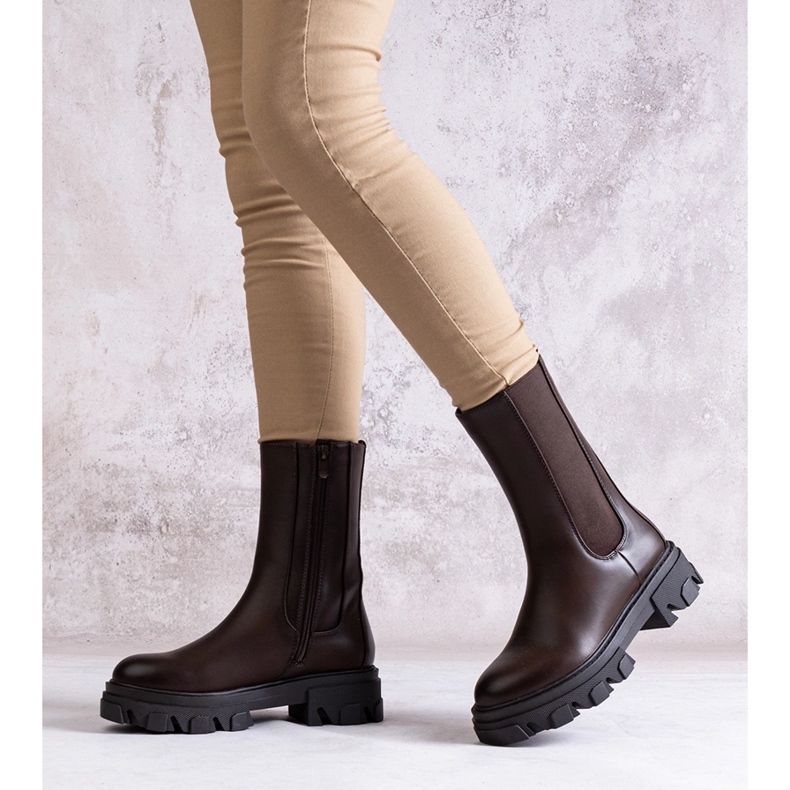 Ruskeat korkeat nilkkurit Manera ekonahasta 1