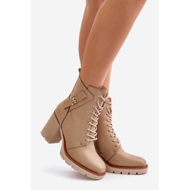 Jezzi Beiget eristetyt nilkkurit kultaisilla yksityiskohdilla Ivarisse 1