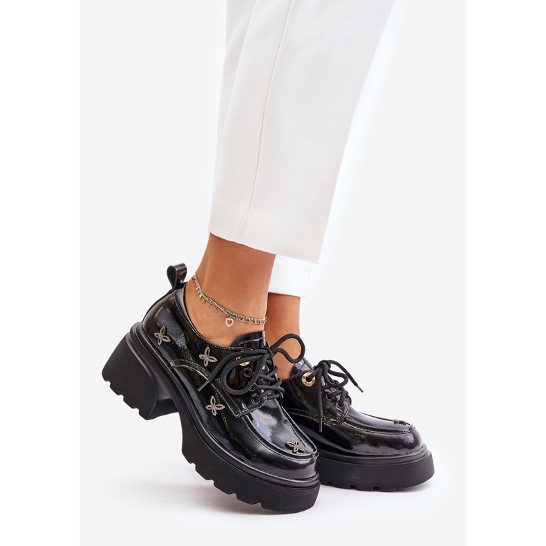 Patenttikoristeilla varustetut naisten kengät luonnonnahkaa Artiker 55C0419 musta 1