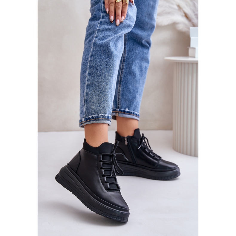 Kevyet nahkaiset urheilukengät Artiker-alustalla 55C1041 musta 2