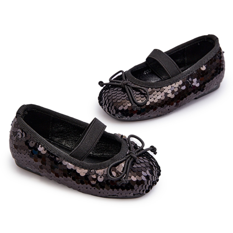 Tyttöjen balleriinit koristeltu paljeteilla ja mustalla keulalla 4