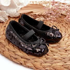 Tyttöjen balleriinit koristeltu paljeteilla ja mustalla keulalla 3