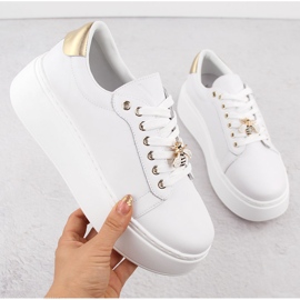 Nahkaiset urheilukengät alustalla, valkoinen Vinceza 89101 1