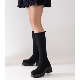 Nimrodin mustat saappaat, joissa joustava päällinen 1