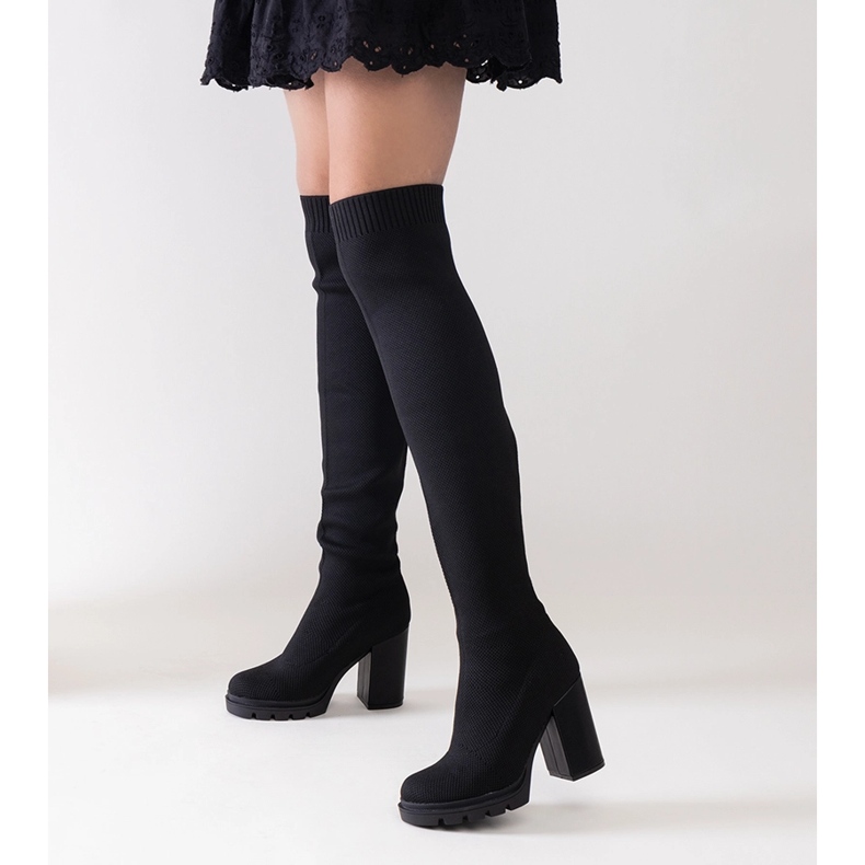 Lija pitkät mustat korkokengät 1