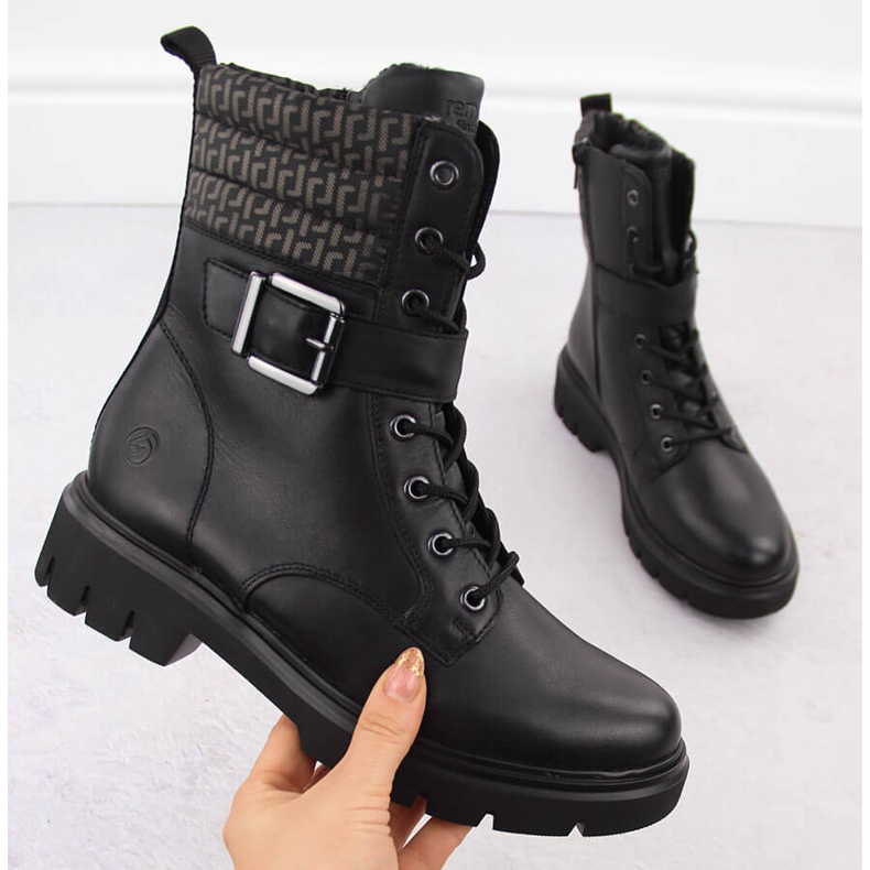 Nahkatyöläisten naisten eristetyt saappaat, mustat Remonte D1W71-03 1