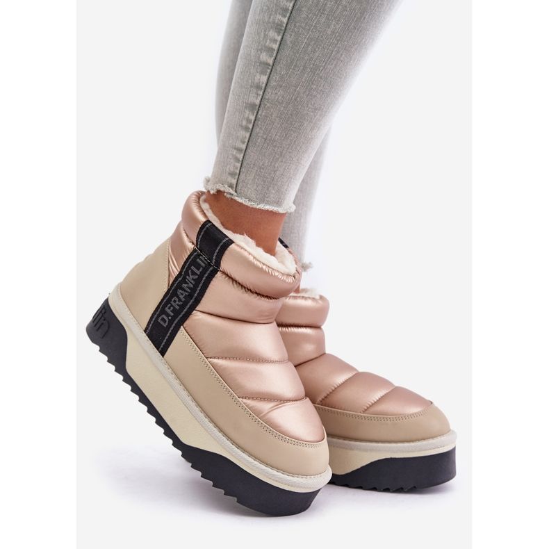 Matalalumiset saappaat paksulla pohjalla D.Franklin DFSH371010 beige 1