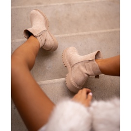 Eristetyt Chelsea-saappaat vetoketjulla ja soljella, Beige Kikiella 1