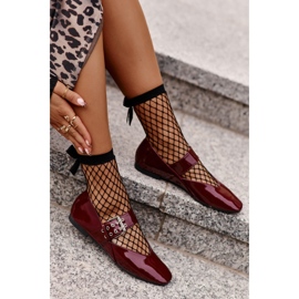 Ideal Shoes Kiiltonahkaiset balerinat vyöllä, viininpunainen 3