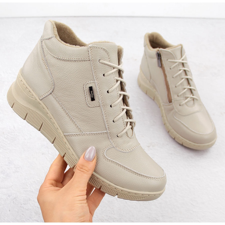 Mukavat naisten nahkaiset nilkkurit, joissa on kiila ekri Helios 543 beige 1