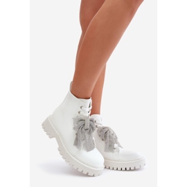 Naisten saappaat rusetilla, valkoinen Ocenttia 1