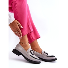Vinceza naisten kiiltonahkaiset mokasiinit, harmaa 7