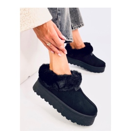 Mustat lumisaappaat turkisella 2