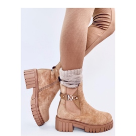 Beiget alustan Chelsean saappaat 2