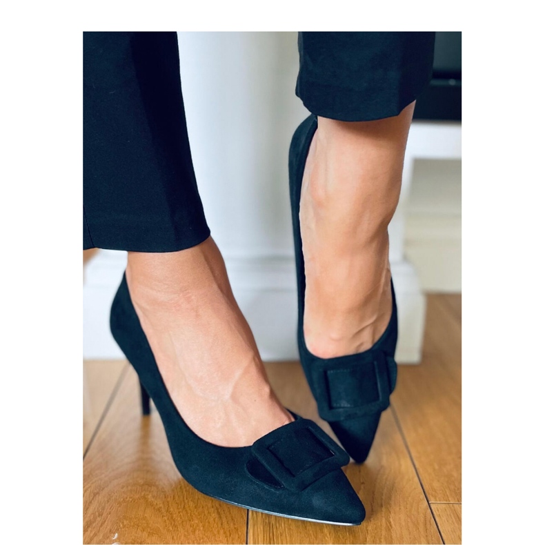 Mustat stiletto-pumput 2