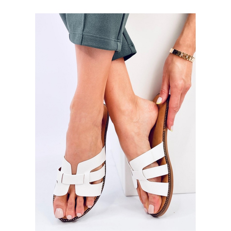 Charnes White naisten varvastosandaalit - Inello valkoinen 1