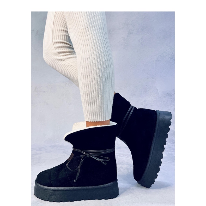 Hinta Mustat lampaannahkasaappaat - Inello 2