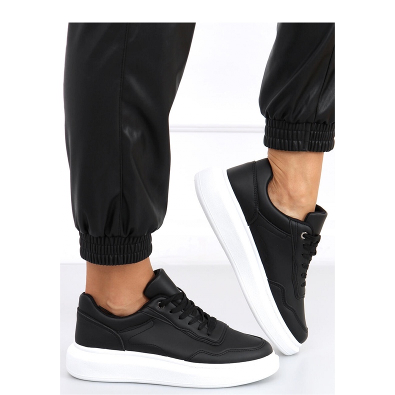 Dora Black naisten urheilukengät - Inello musta 2