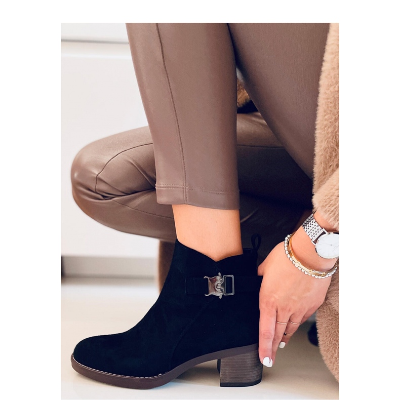 Klassiset korkeakorkoiset nilkkurit Marsha Black - Inello musta 1