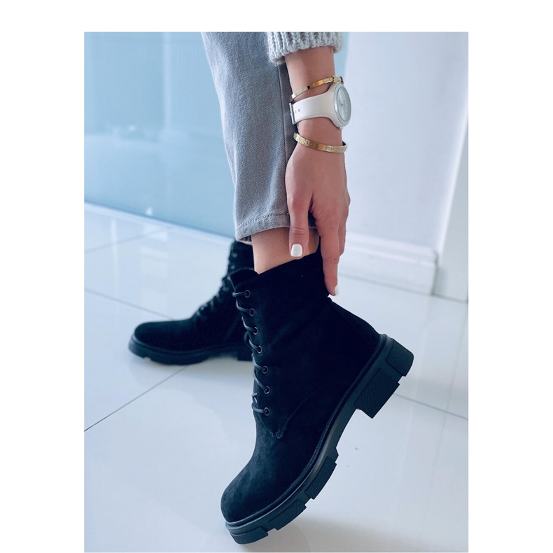 Turner Musta nauhoitustyöt - Inello 2