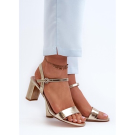 Step in style Sandaalit Malli Glindra 24SD98-6986 Kulta - Astu tyyliin keltainen 1