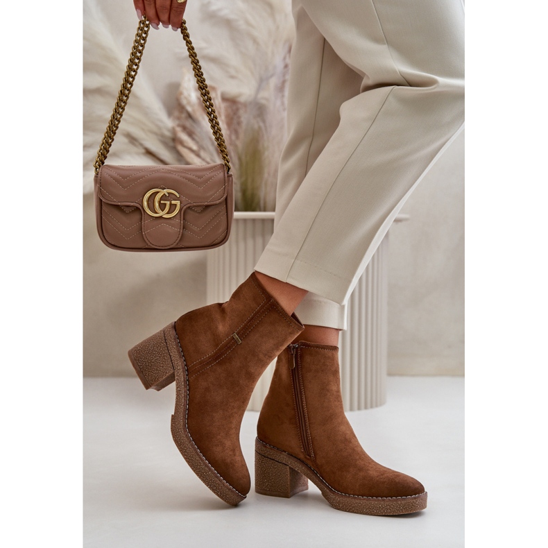 Ruskeat naisten nilkkurit, joissa vakaa kantapää 1