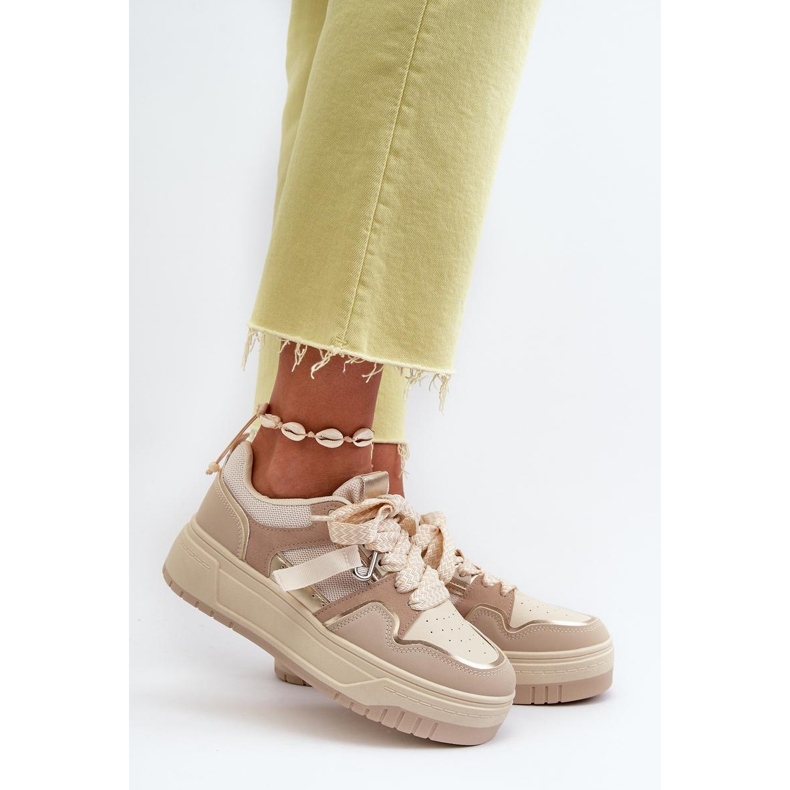 Beiget alustan urheilukengät 1