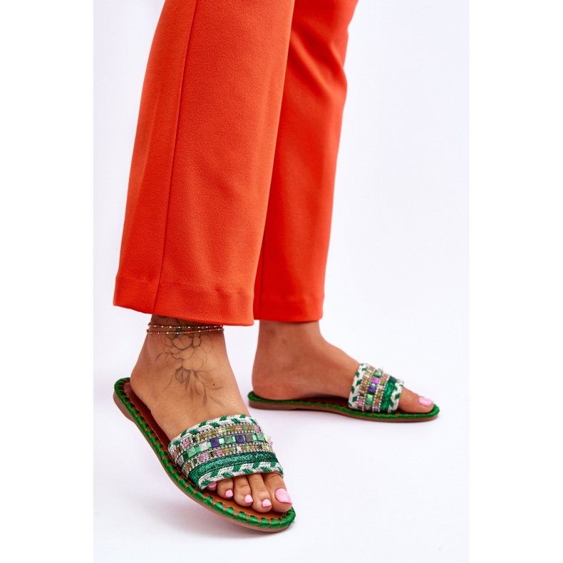 Vihreät koristeelliset varvastossut 2