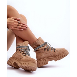 Naisten mokkanahkaiset nilkkurit alustalla beige 2