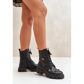 Naisten laukut mustilla koristeilla musta 1