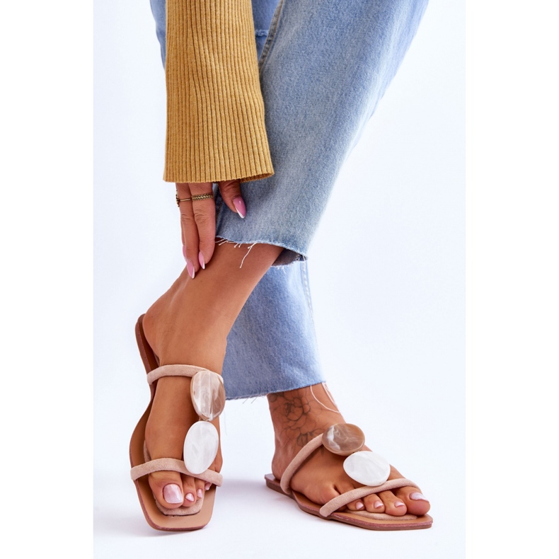 Mokkanahkaiset tossut beige-koristeilla 1